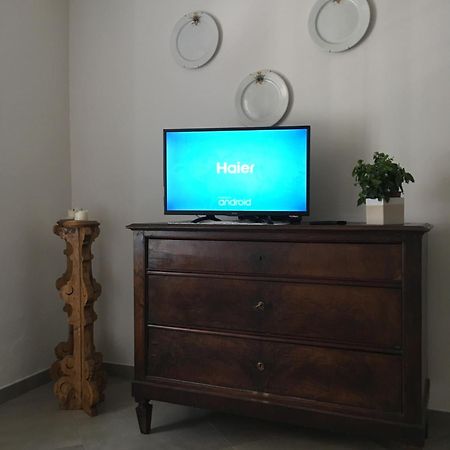 Il Tenore D'Oro Centralissimo Apartment ปาร์มา ภายนอก รูปภาพ