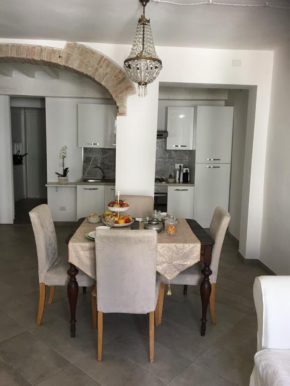 Il Tenore D'Oro Centralissimo Apartment ปาร์มา ภายนอก รูปภาพ