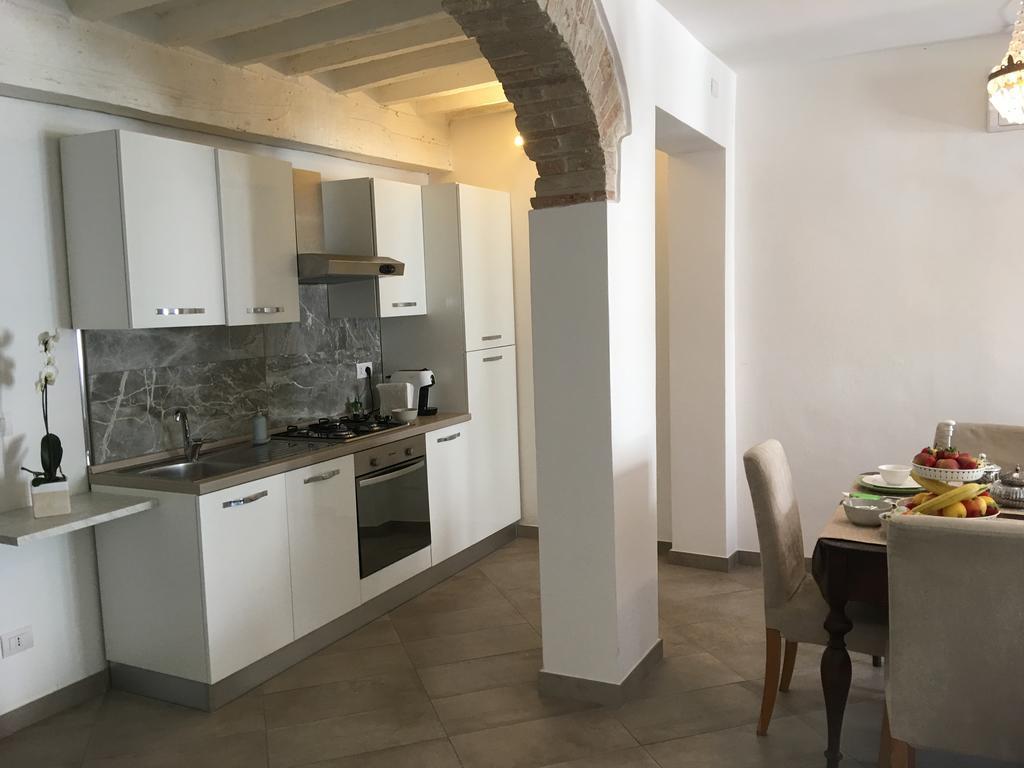 Il Tenore D'Oro Centralissimo Apartment ปาร์มา ภายนอก รูปภาพ