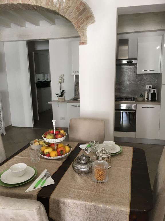 Il Tenore D'Oro Centralissimo Apartment ปาร์มา ภายนอก รูปภาพ